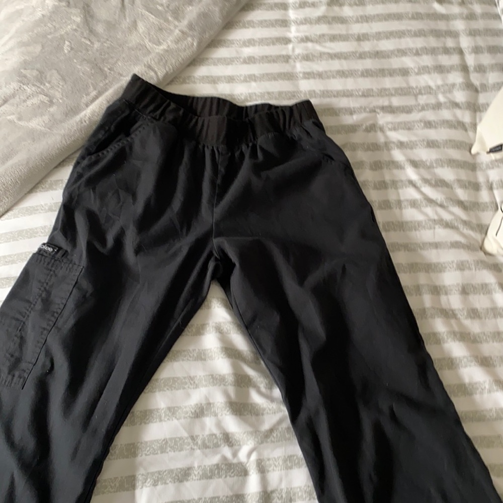 Cherokee black cargo pocket scrub pants